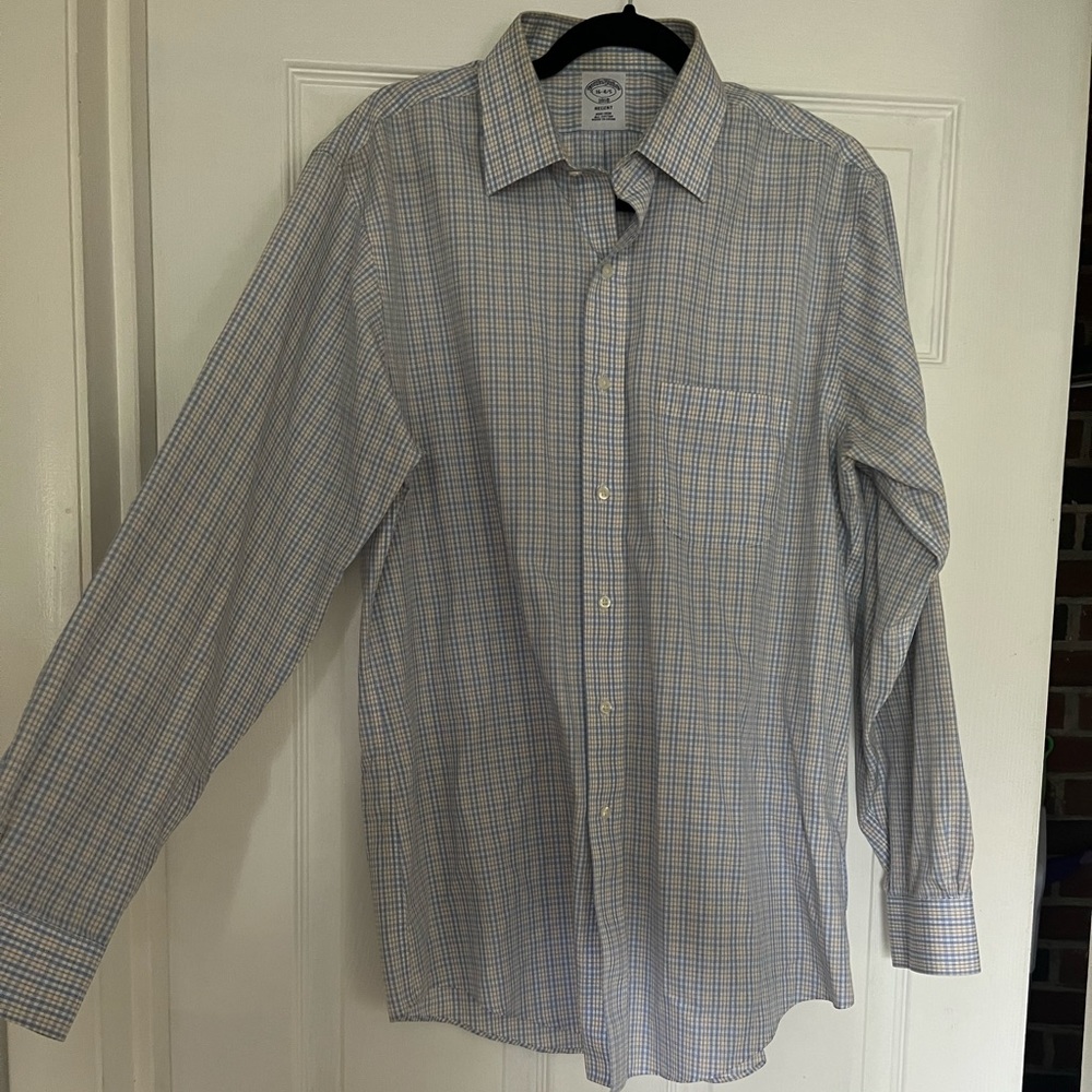 Brooks Brothers Regent Regular-Fit Dress Shirt, Non-Iron
16-4/5 neck size